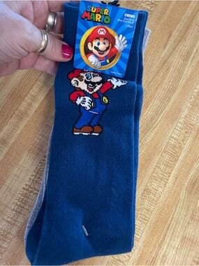 2 Pair Super Mario Socks Unisex Crew Official Licensed Nintendo Size 10-13